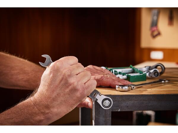 Flexi-Head Ratchet Spanner Set