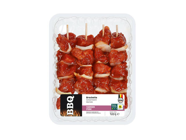 Brochettes de porc aux oignons, délicieuses au barbecue