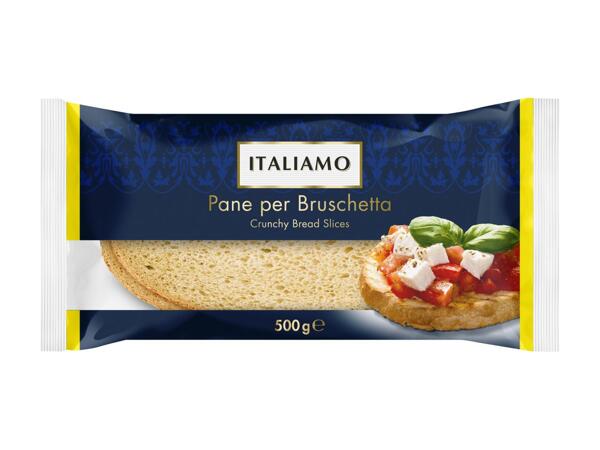 Pain en tranches pour bruschetta
