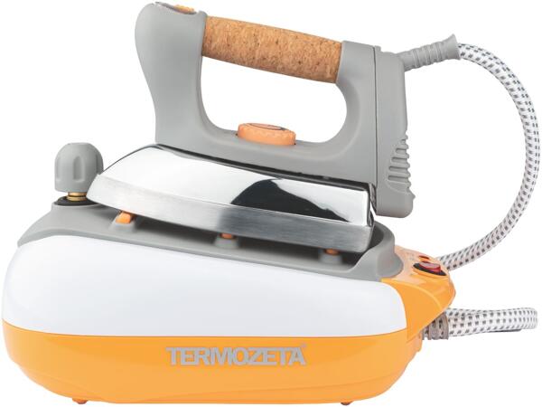 Ironing station with iron