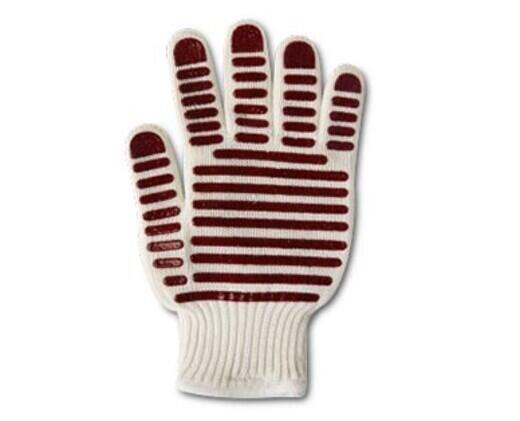 Huntington Home 
 Heat-Resistant Oven Glove
