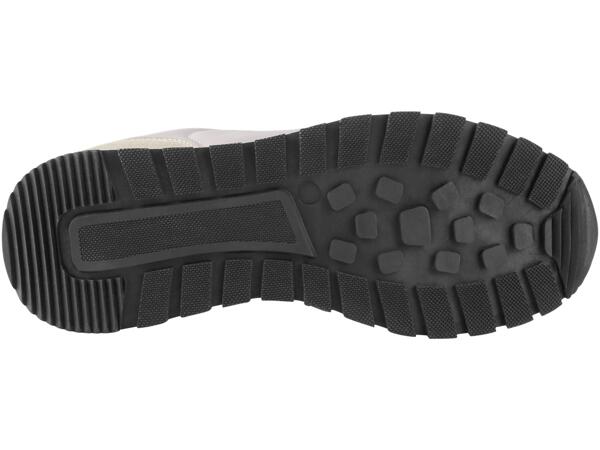 VOLNOČASOVÁ OBUV „SNEAKER"
