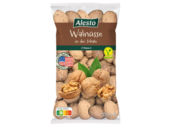 Walnüsse mit Schale