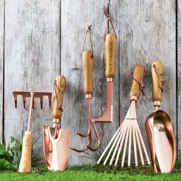 Petits outils de jardinage "aspect cuivre"