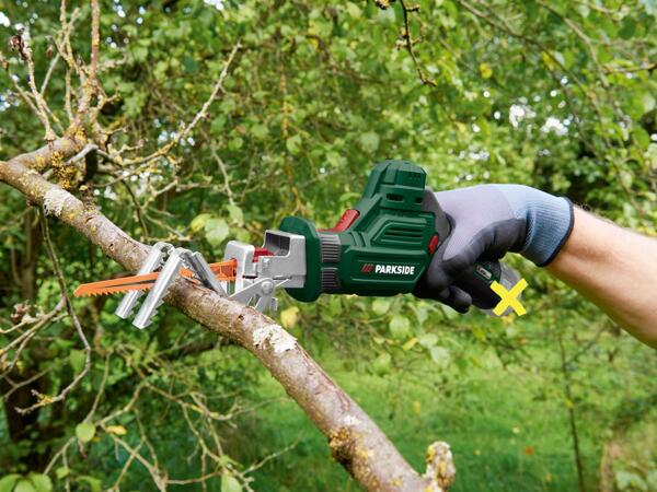 Cordless Garden Saw