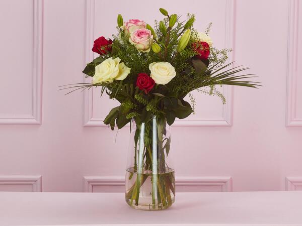 Deluxe Rose & Lily Bouquet