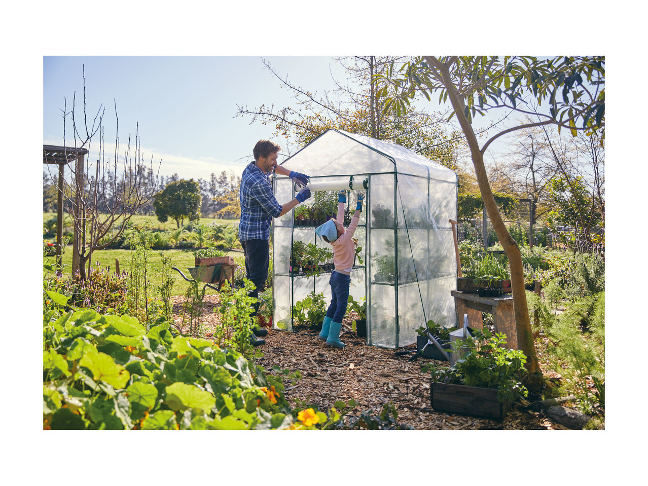 Florabest Walk-In Greenhouse1