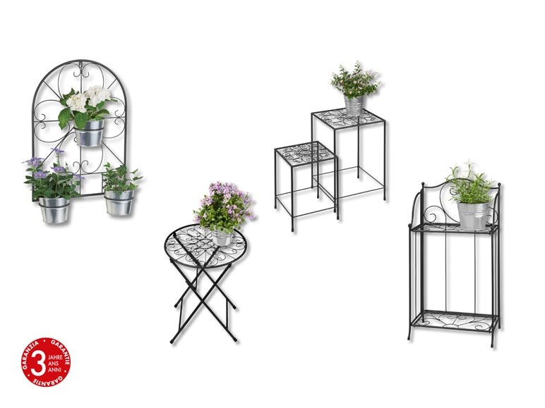 Assortiment de supports pour plantes