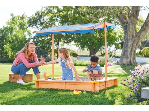 Sandpit with Roof