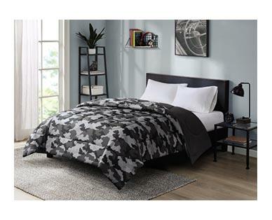 Huntington Home 
 Reversible Comforter
