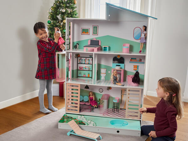 Doll House