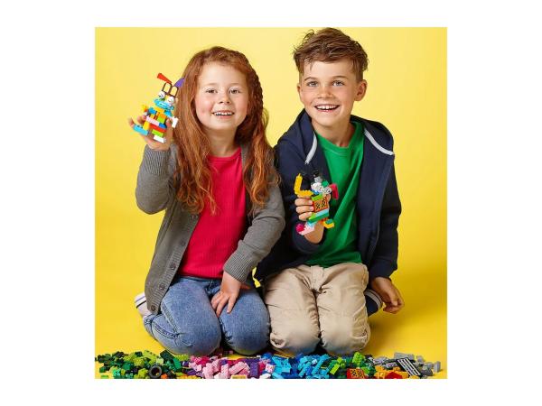 Lego(R) Classic Medium Creative Brick Box