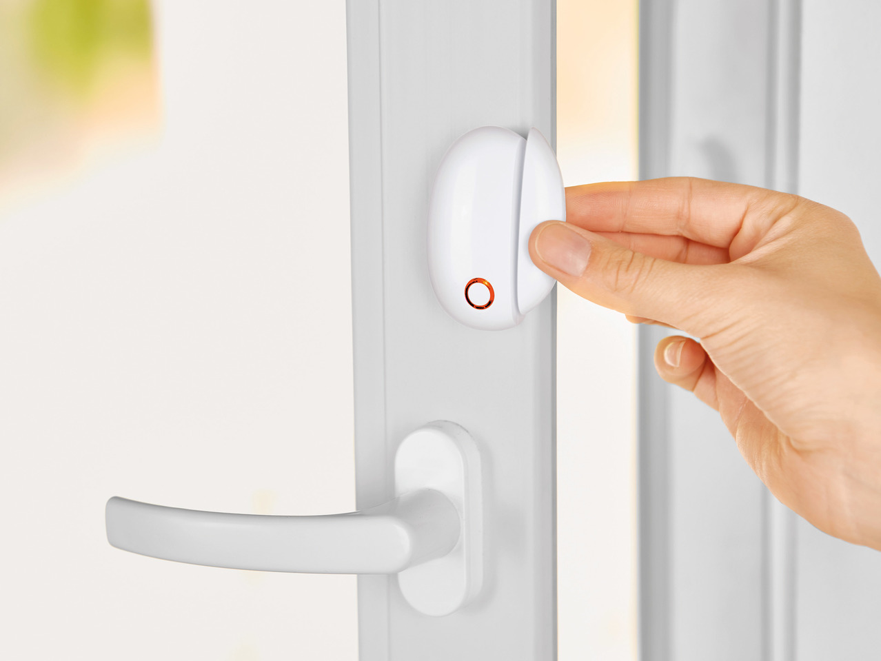 Silvercrest Wi-Fi Smart Alarm System1