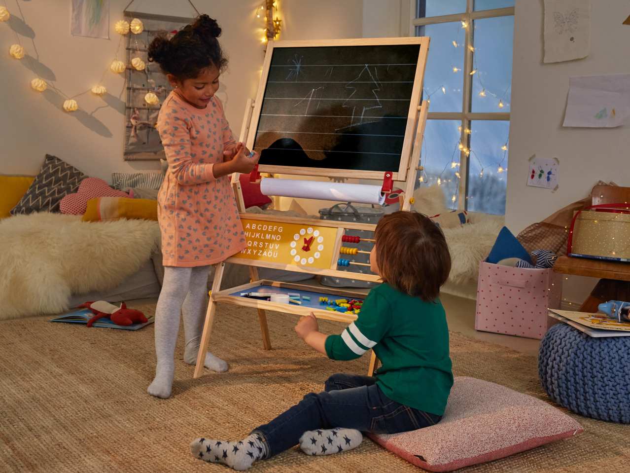 PLAYTIVE JUNIOR(R) Standtafel