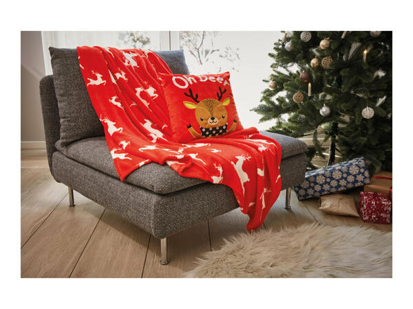 Meradiso Christmas Blanket and Cushion Set