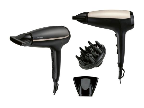 Sèche-cheveux à technologie ionique