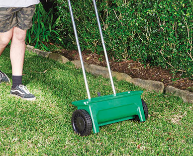 Fertiliser Dispenser