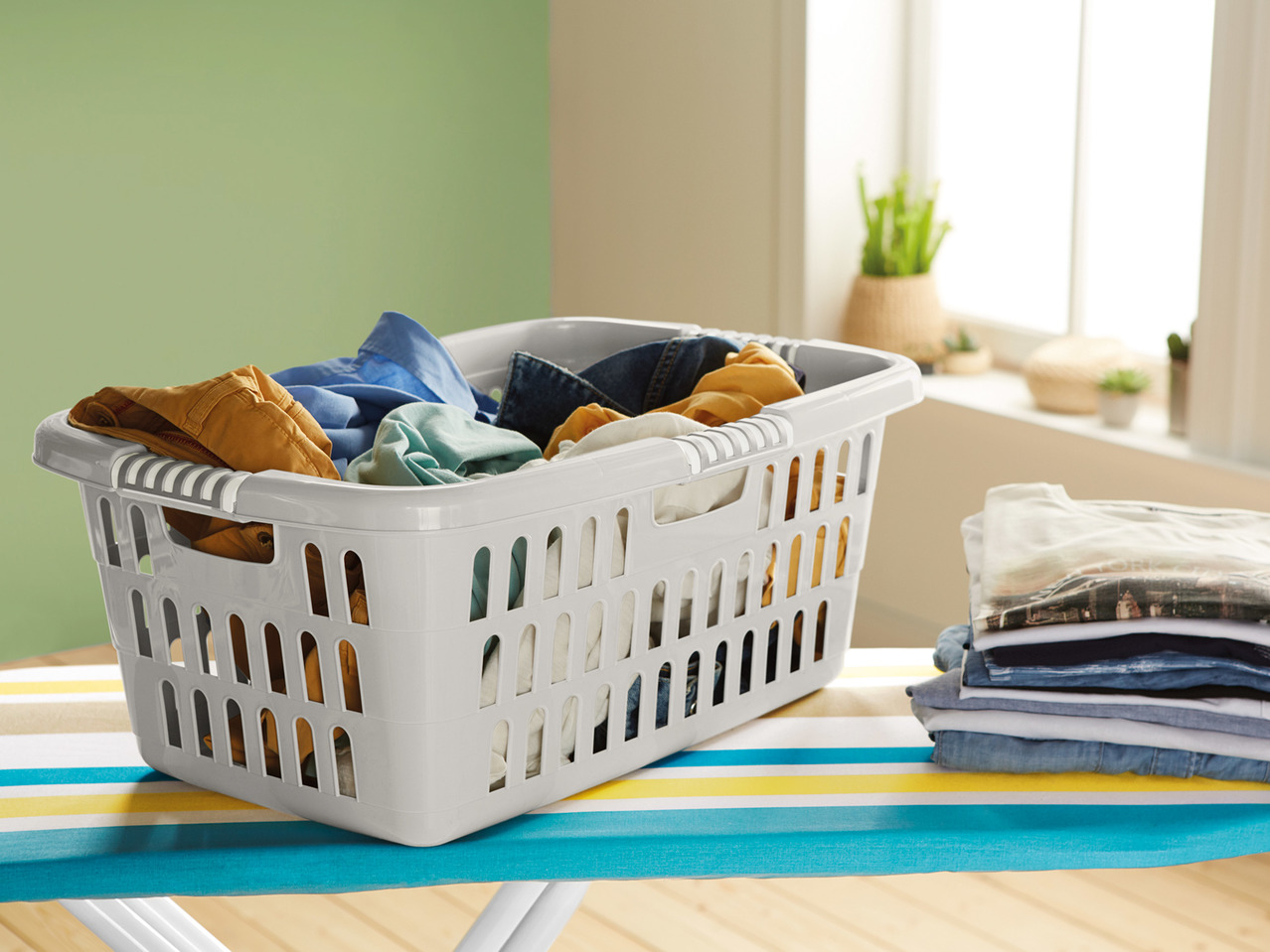 Aquapur Laundry Basket1