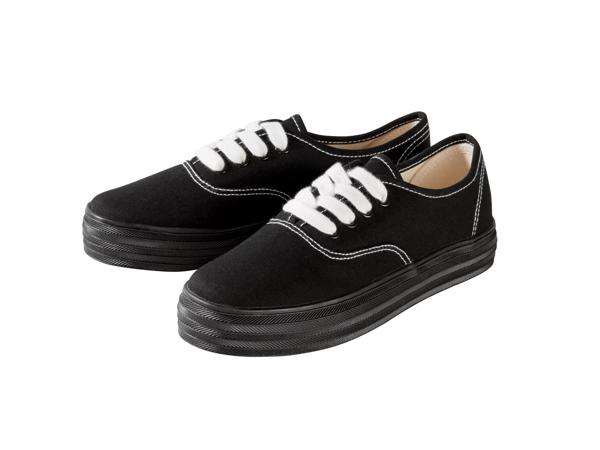 Ladies' Casual Shoes
