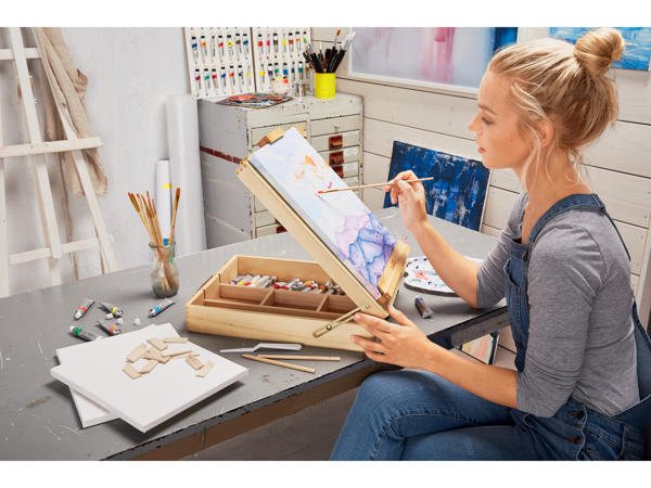 Tabletop Box Easel