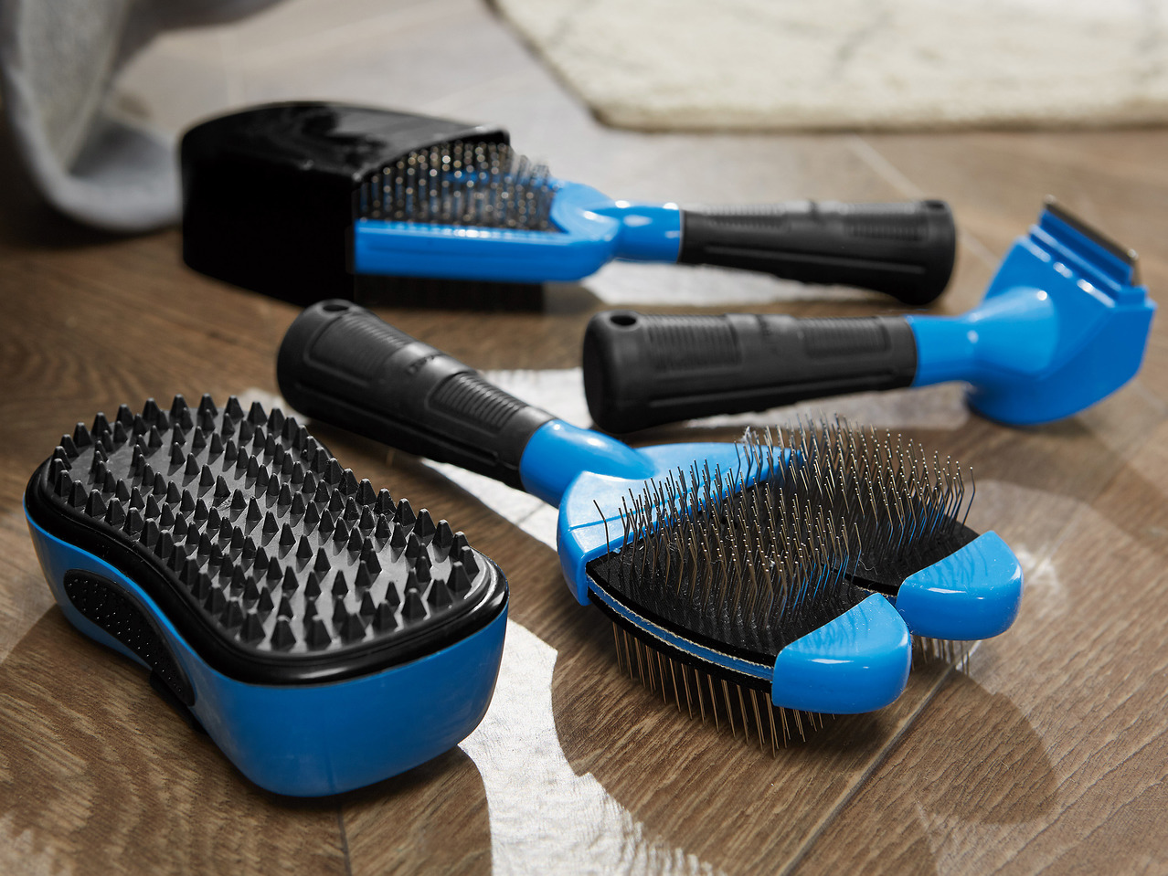 Animals Brush / Comb / Undercoat Rake Assortment