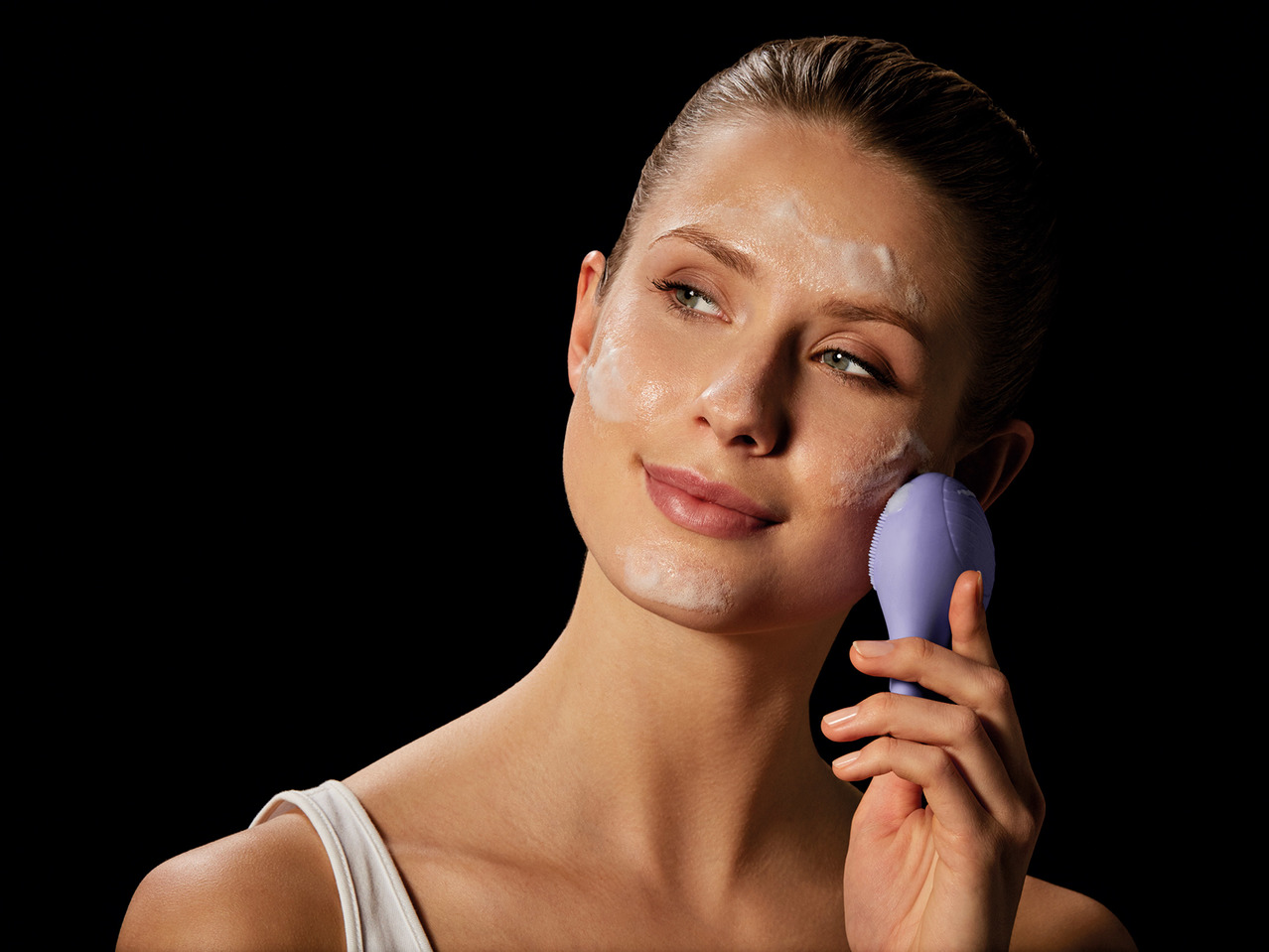 Silvercrest Personal Care Silicone Facial Cleansing Brush1