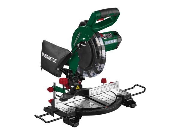 Compound mitre saw
