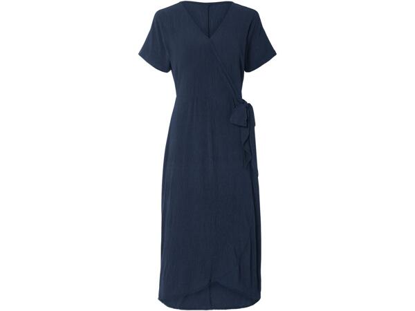 Ladies' dress