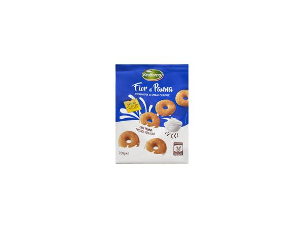 Shortbread Biscuits with Cream