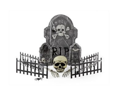 Huntington Home 14-Piece Tombstone Set