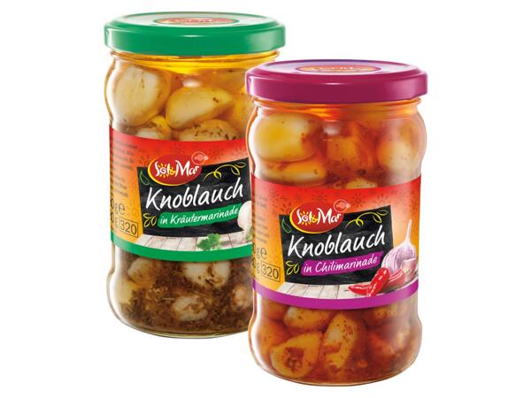 Eingelegte Knoblauchzehen