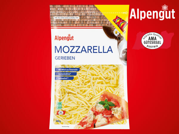 Mozzarella gerieben