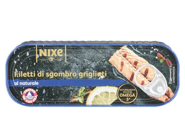 Grilled mackerel fillets in brine