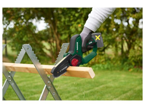 Cordless Pruning Saw