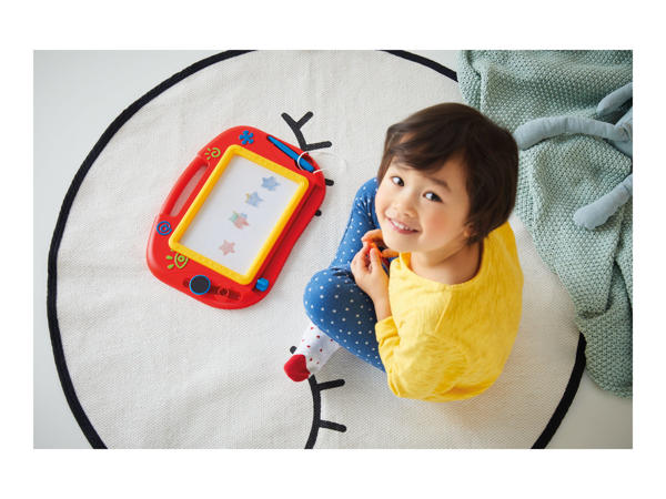 Magnetic Drawing Board1