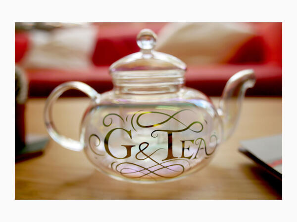 Root 7 Gin Teapot & Tea Cups Set