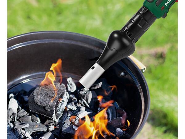 Cordless screwdriver set with bbq accessories