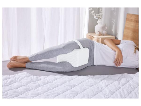 Ergonomic Leg Pillow