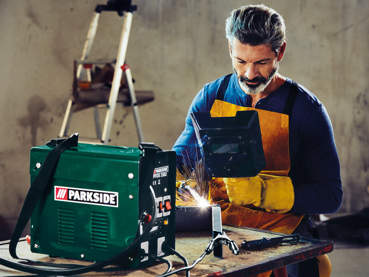 Parkside Flux-Cored Wire Welder1