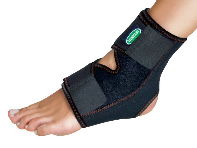 SENSIPLAST(R) AIRcon Ankle Braces