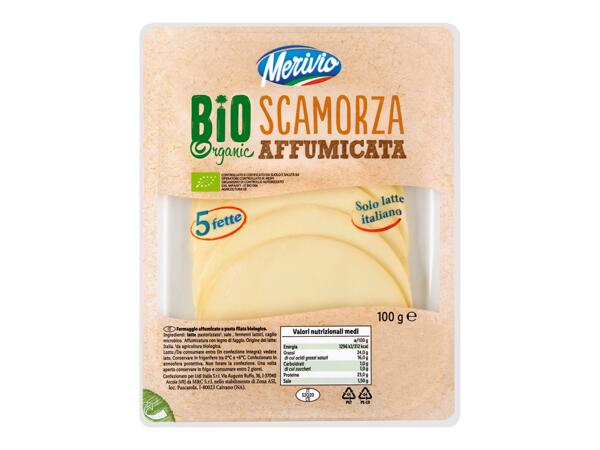 Smoked Scamorza in slices