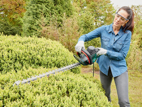 Electric Hedge Trimmer