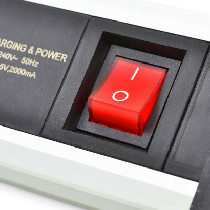 Tischsteckdose mit USB-Aufladefunktion