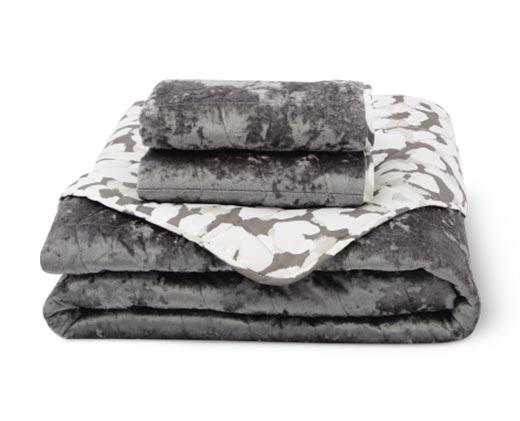 Huntington Home 
 Velvet Comforter or Quilt Set