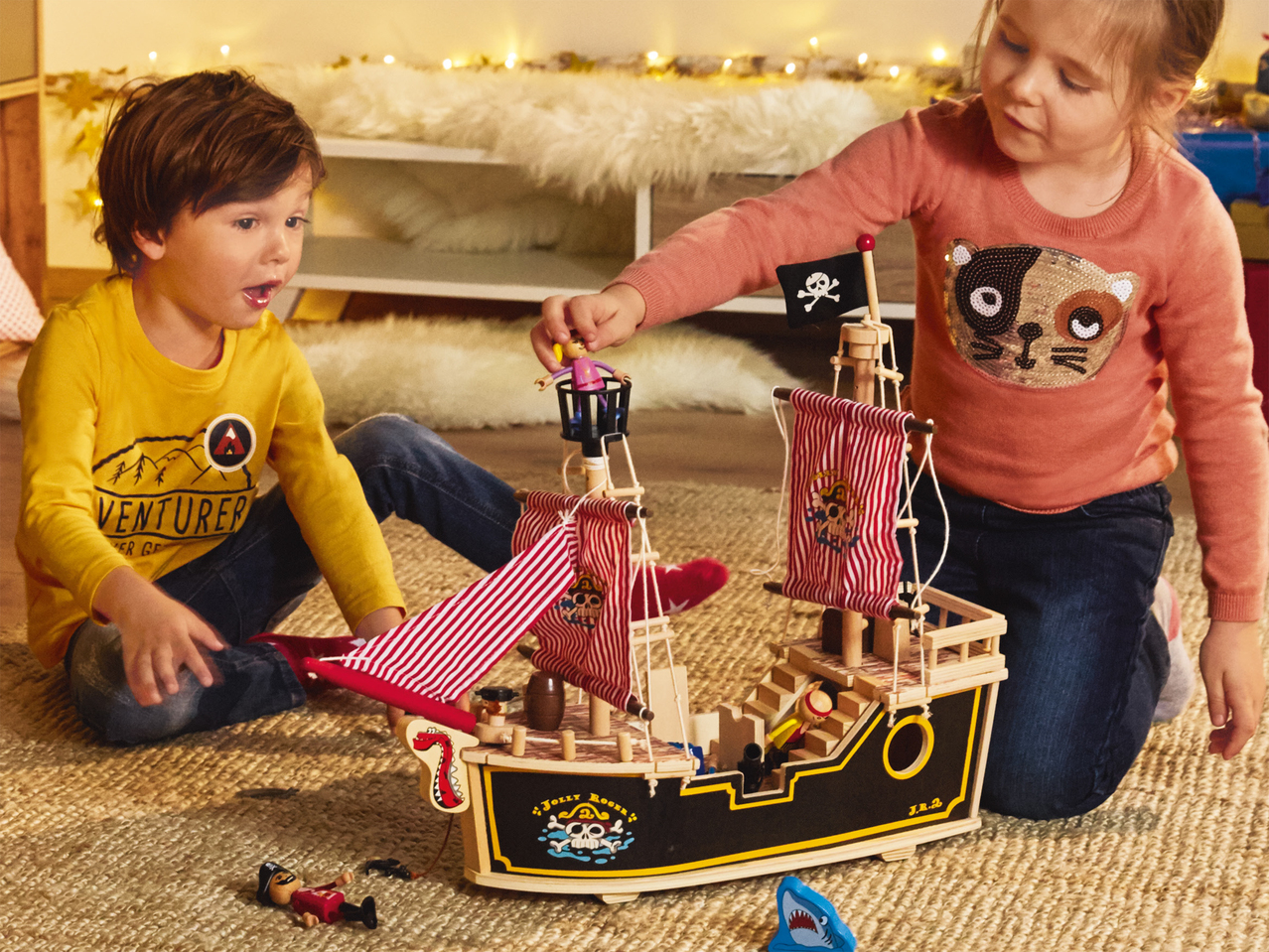 Bateau de pirate, 18 pièces/ Maison de poupées, 42 pièces (uniquement en Suisse romande)
