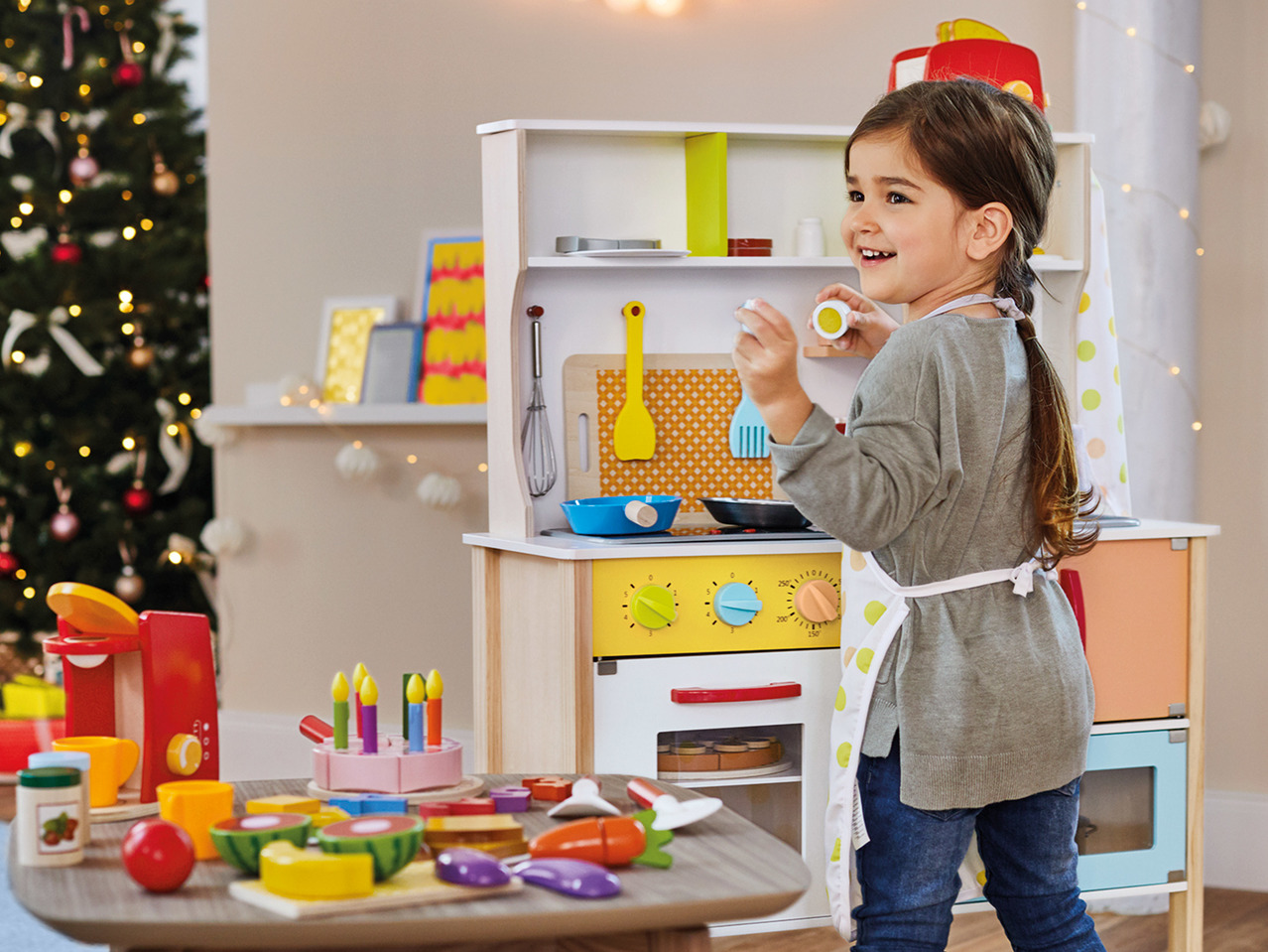 Playtive Junior Wooden Cookware Sets1