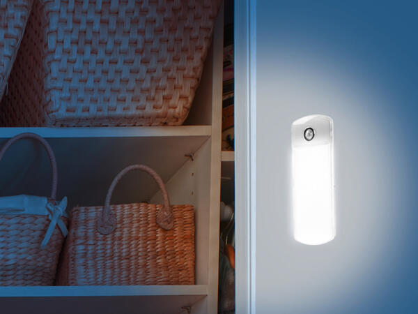 MULTIFUNKČNÍ LED SVÍTIDLO