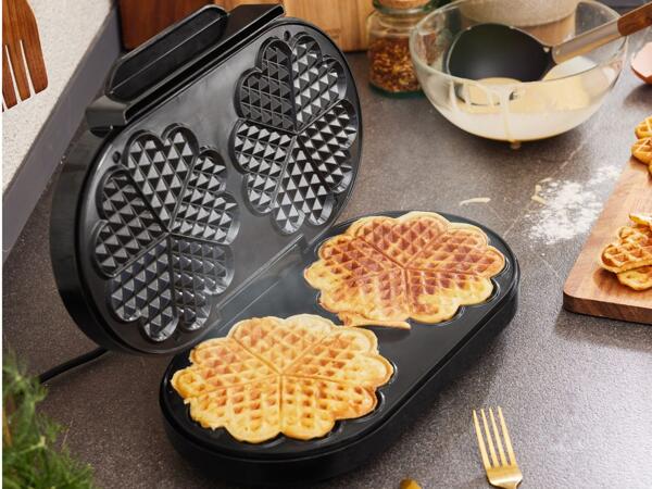1200W Waffle Maker