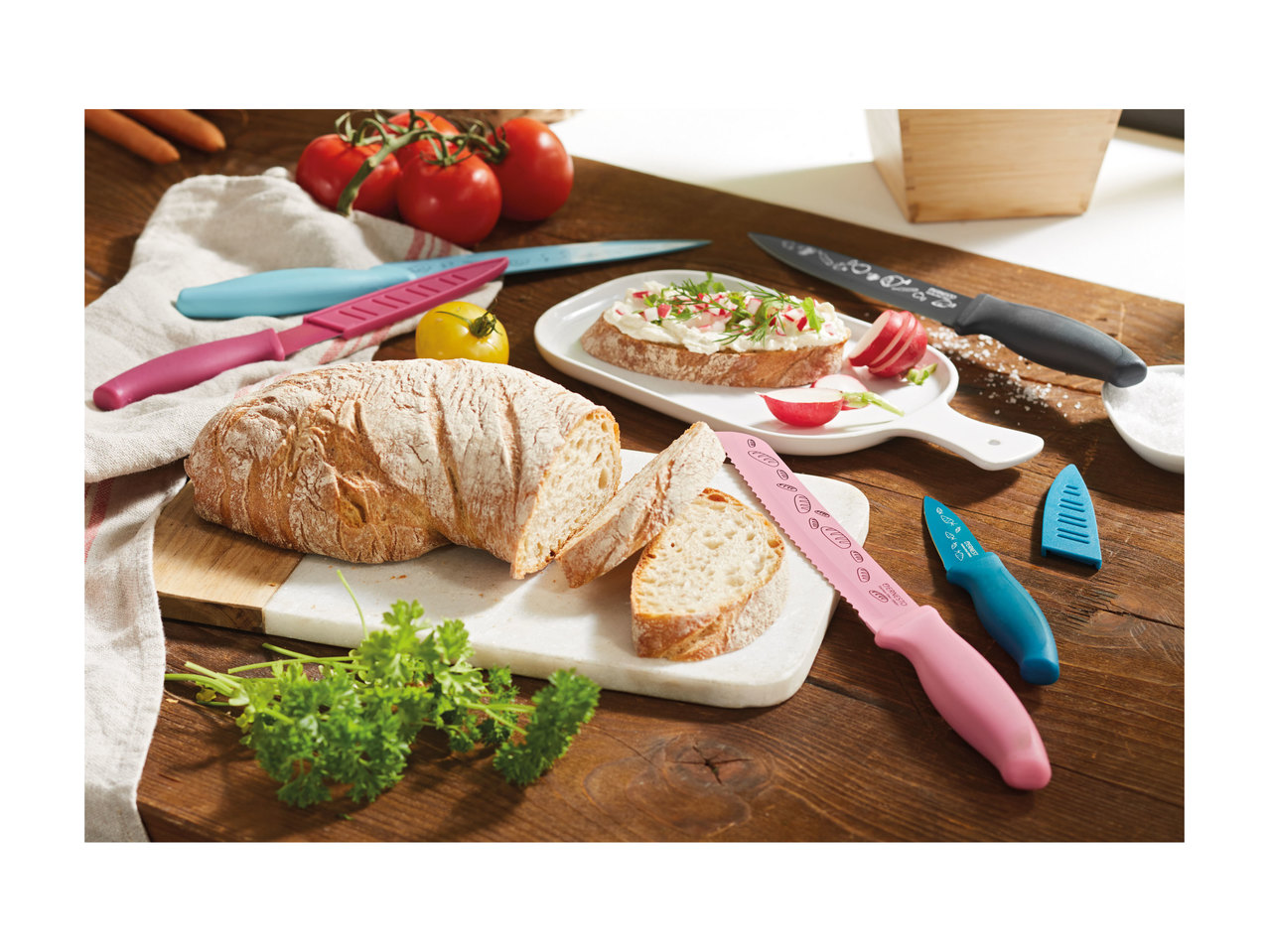 Ernesto Coloured Knife with Blade Guard1
