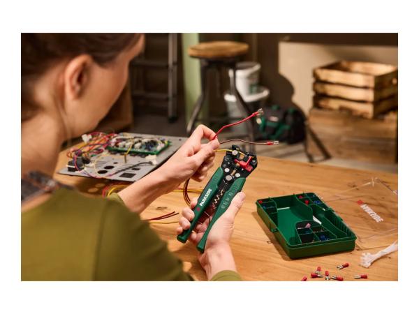 Parkside Automatic Wire Stripper & Crimping Pliers Set - 231 Pieces